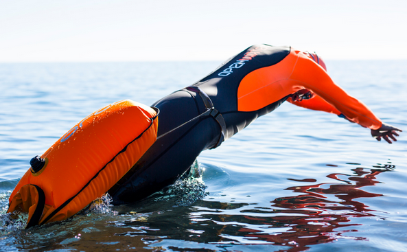 Orca presenta sus elementos de entrenamiento en aguas abiertas