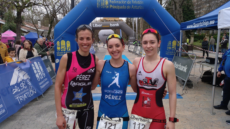 Podio Femenino duatlon de Oviedo