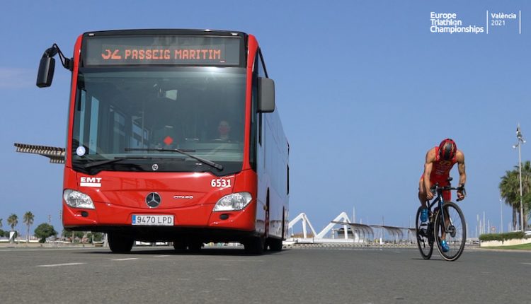 Sánchez Mantecón vs Autobus EMT en Valencia