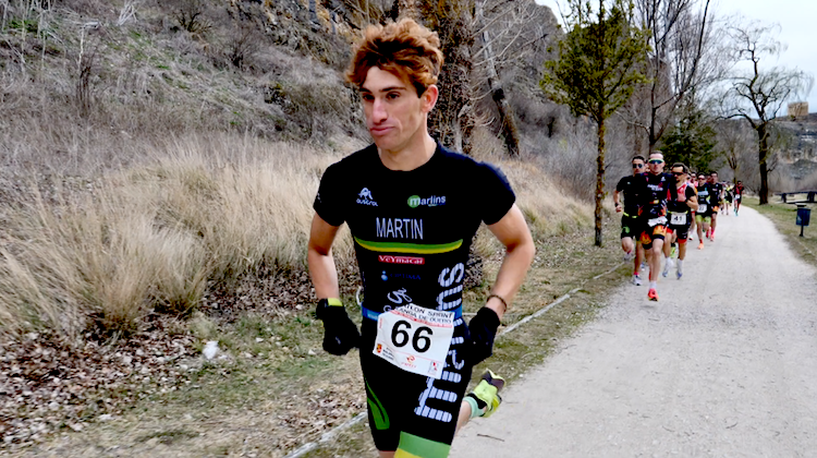 Javi Martín lidera a los triatletas nacionales en el 10K de Valencia