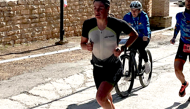 James Teagle y Laura Gómez vencen en el Campeonato de España de Hijar